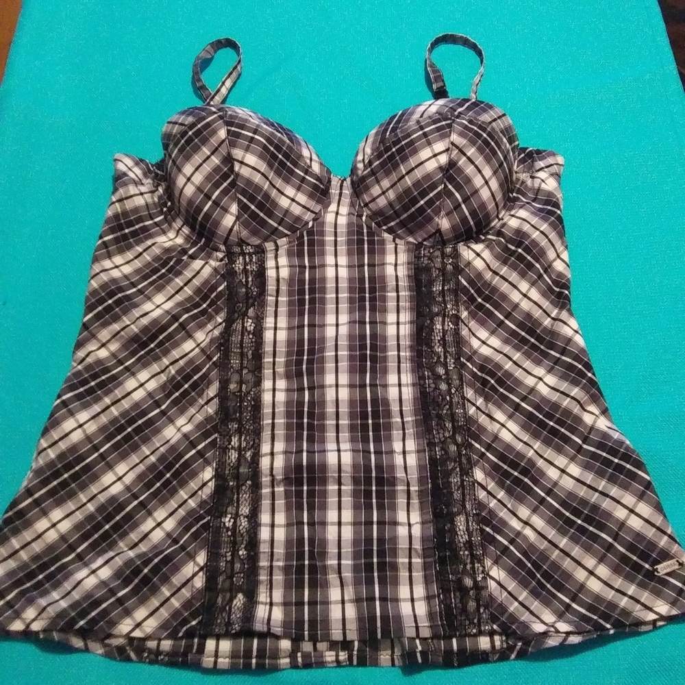 Black & White Top